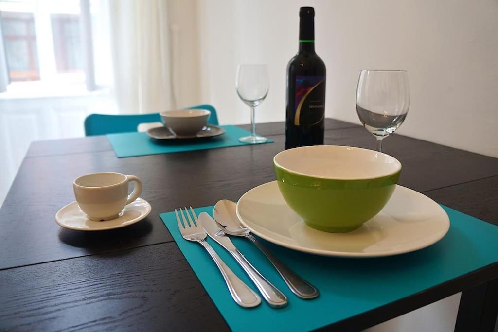 Bright And Cozy - City Center Apt Budapest Esterno foto